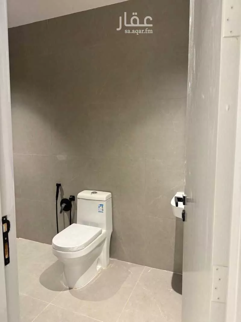 دور 6 غرف في السعادة 3