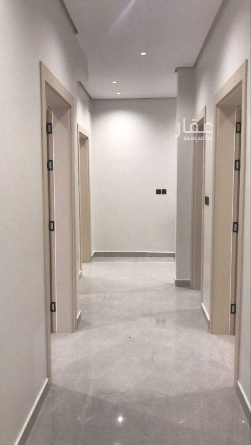 شقة 6 غرف في ضاحية الملك فهد 3