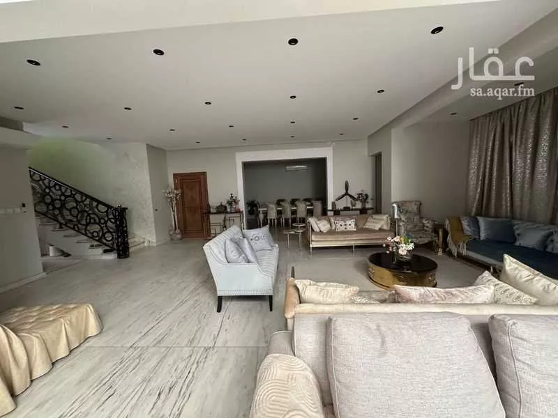 فيلا 8 غرف في الملقا 5