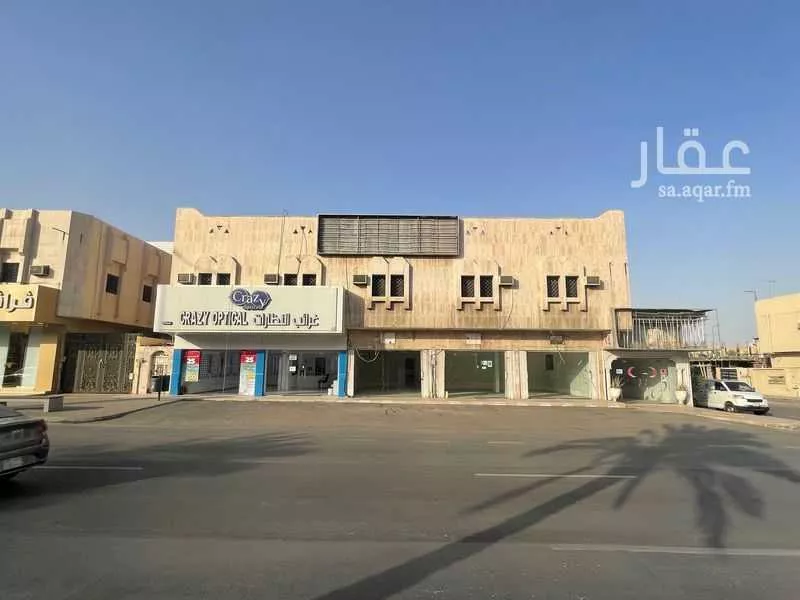 محل 1090 م² في الروضة 1