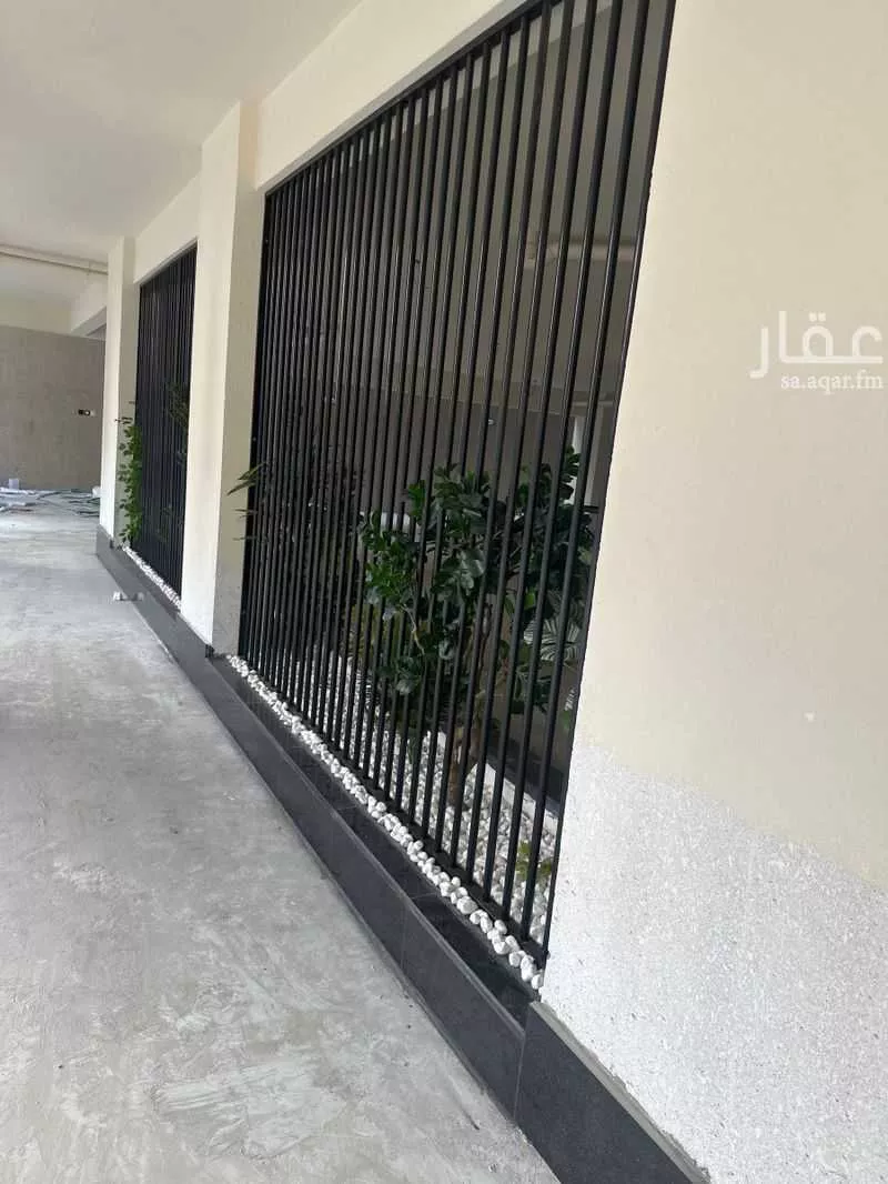 شقة 4 غرف في الحمرا 3