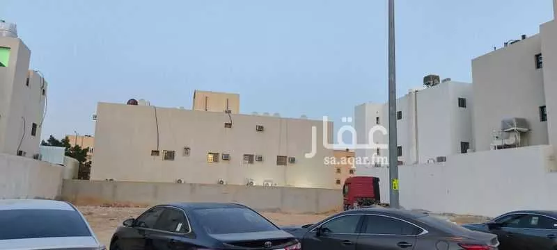 land in Dhahrat Laban, Riyadh 6