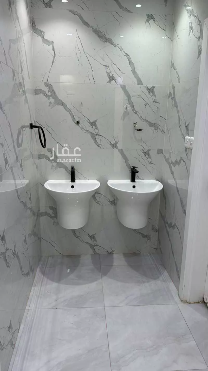 7 bedroom villa in Al Maseef, Riyadh 5