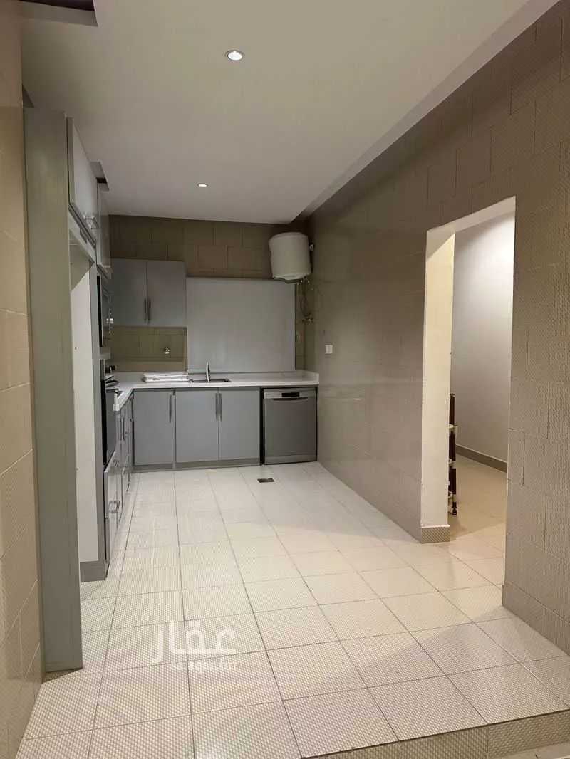 شقة 6 غرف في الندى 2