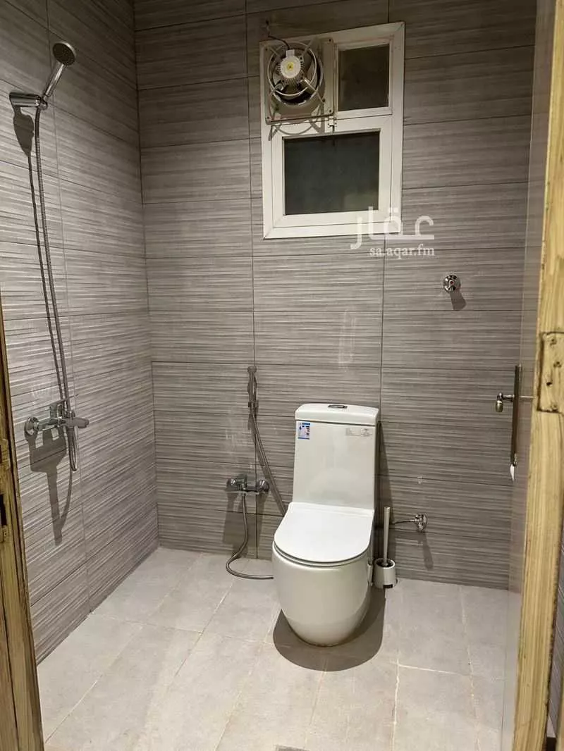 شقة 6 غرف في الندى 4