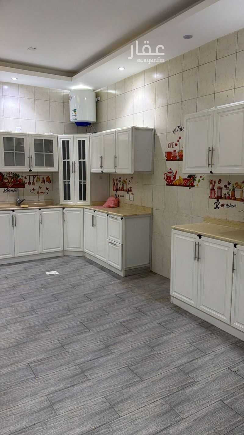 4 bedroom apartment in Al Wahah, Riyadh 7
