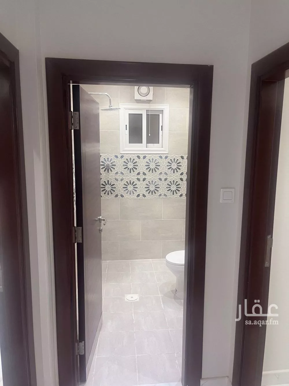 شقة 5 غرف في الريان 5