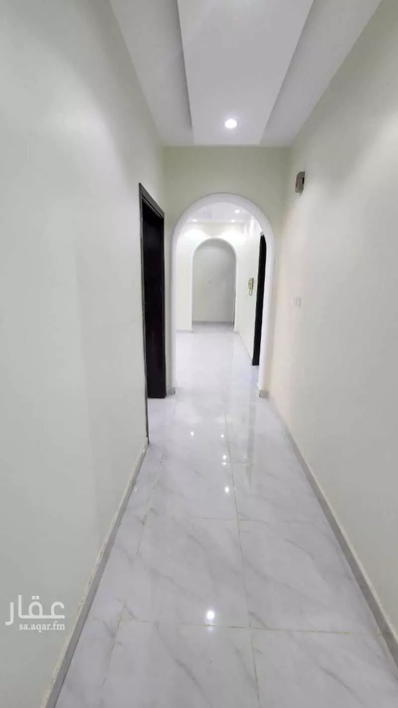 5 bedroom apartment in King Fahd, Madinah 14