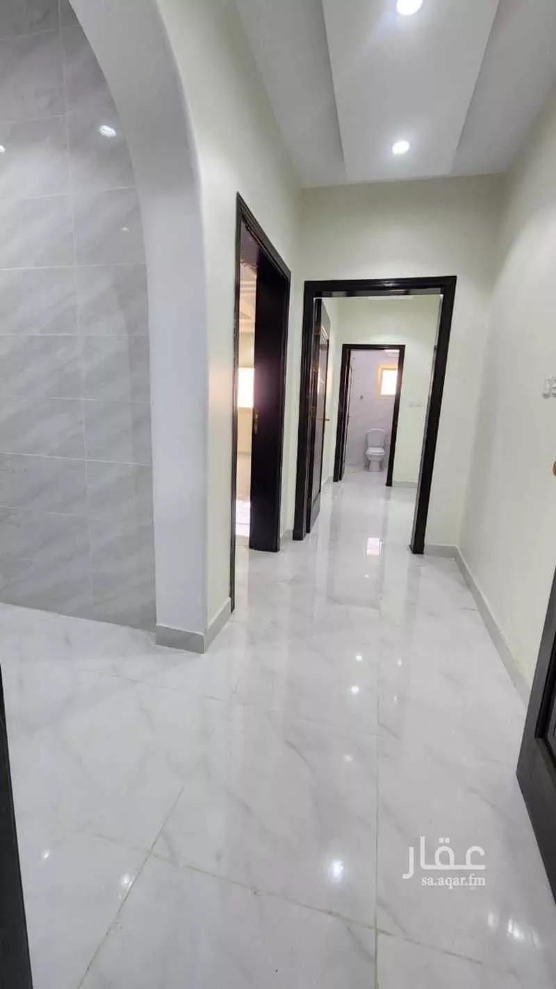 5 bedroom apartment in King Fahd, Madinah 9