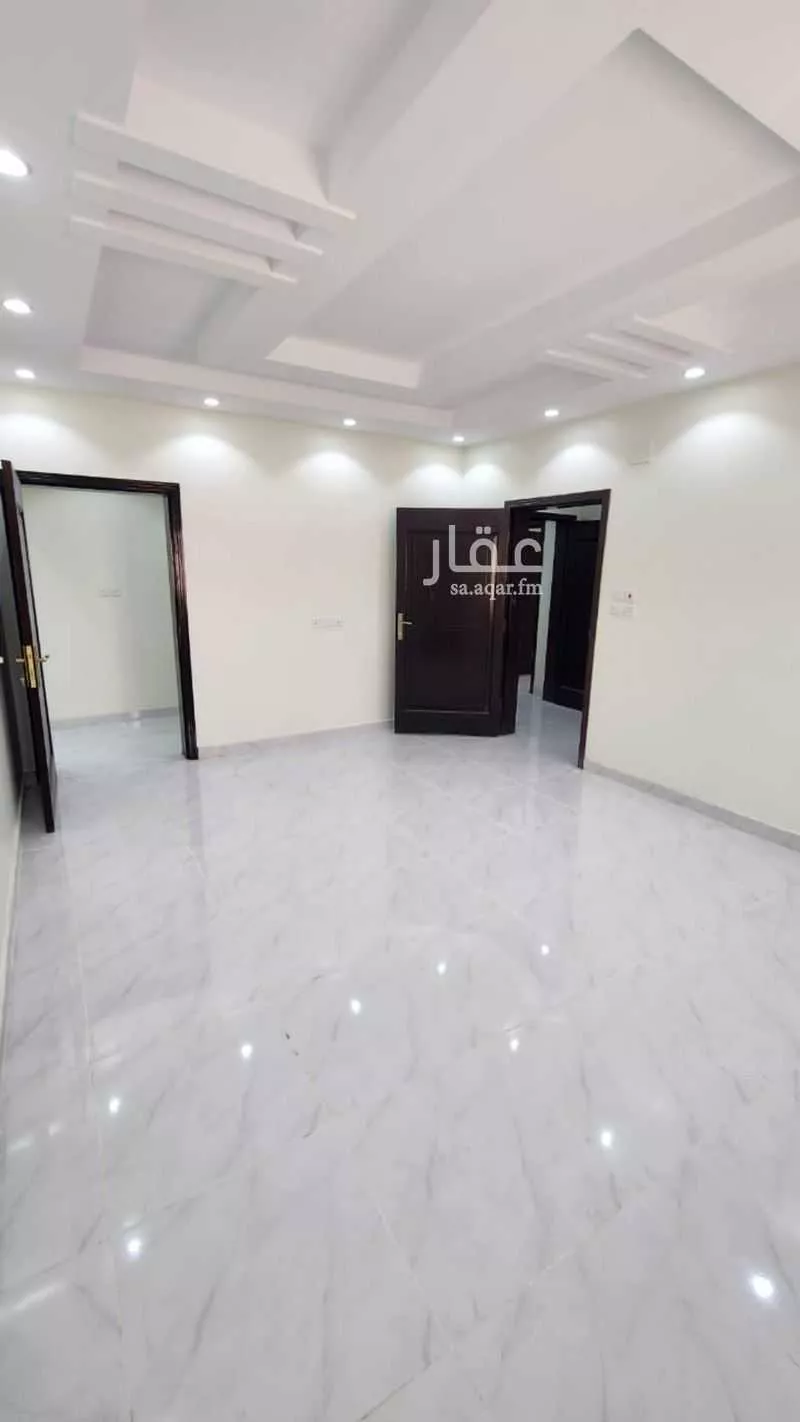 5 bedroom apartment in King Fahd, Madinah 8
