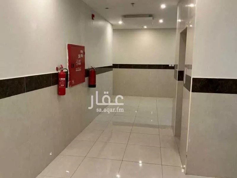 شقة 4 غرف في الحمرا 3