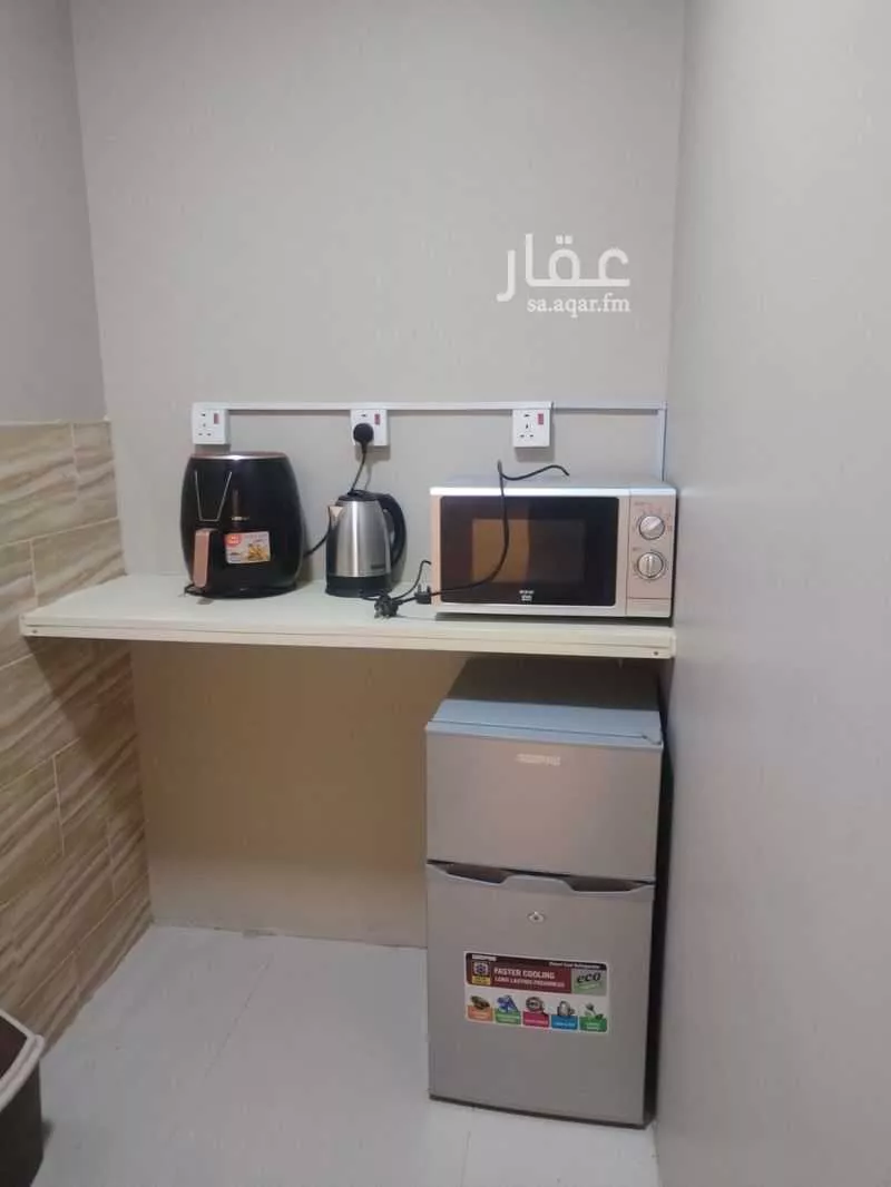 شقة 3 غرف في الثقبة 5