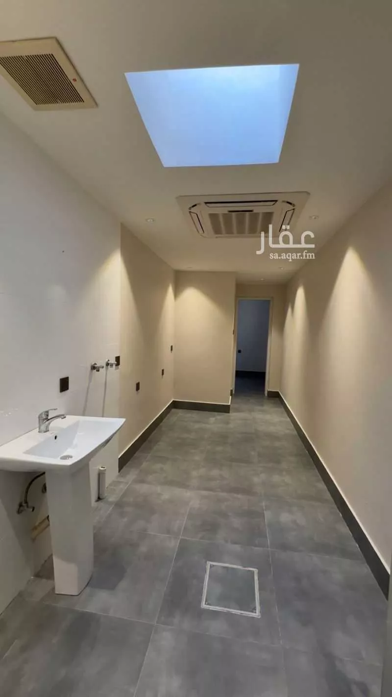 8 bedroom villa in Al Jazirah, Riyadh 23