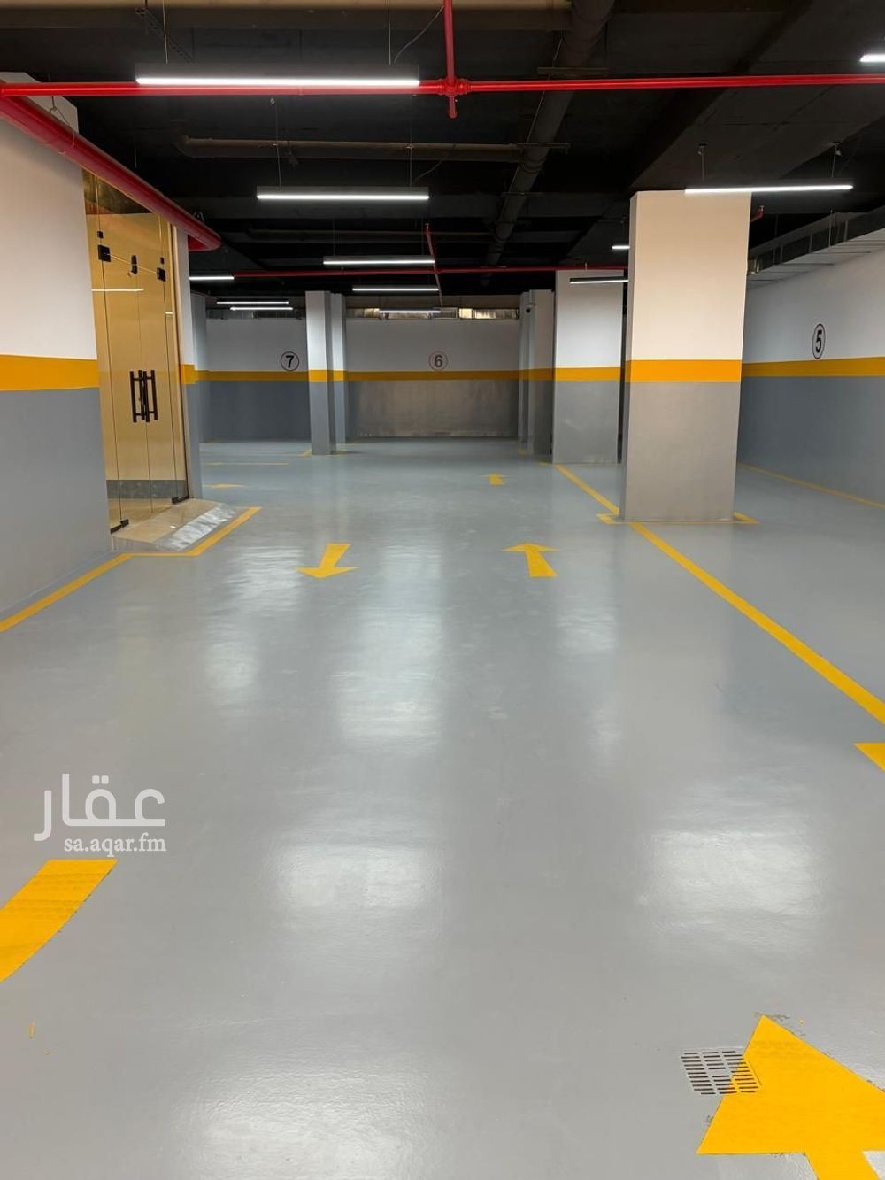 4 bedroom building in Riyadh 10