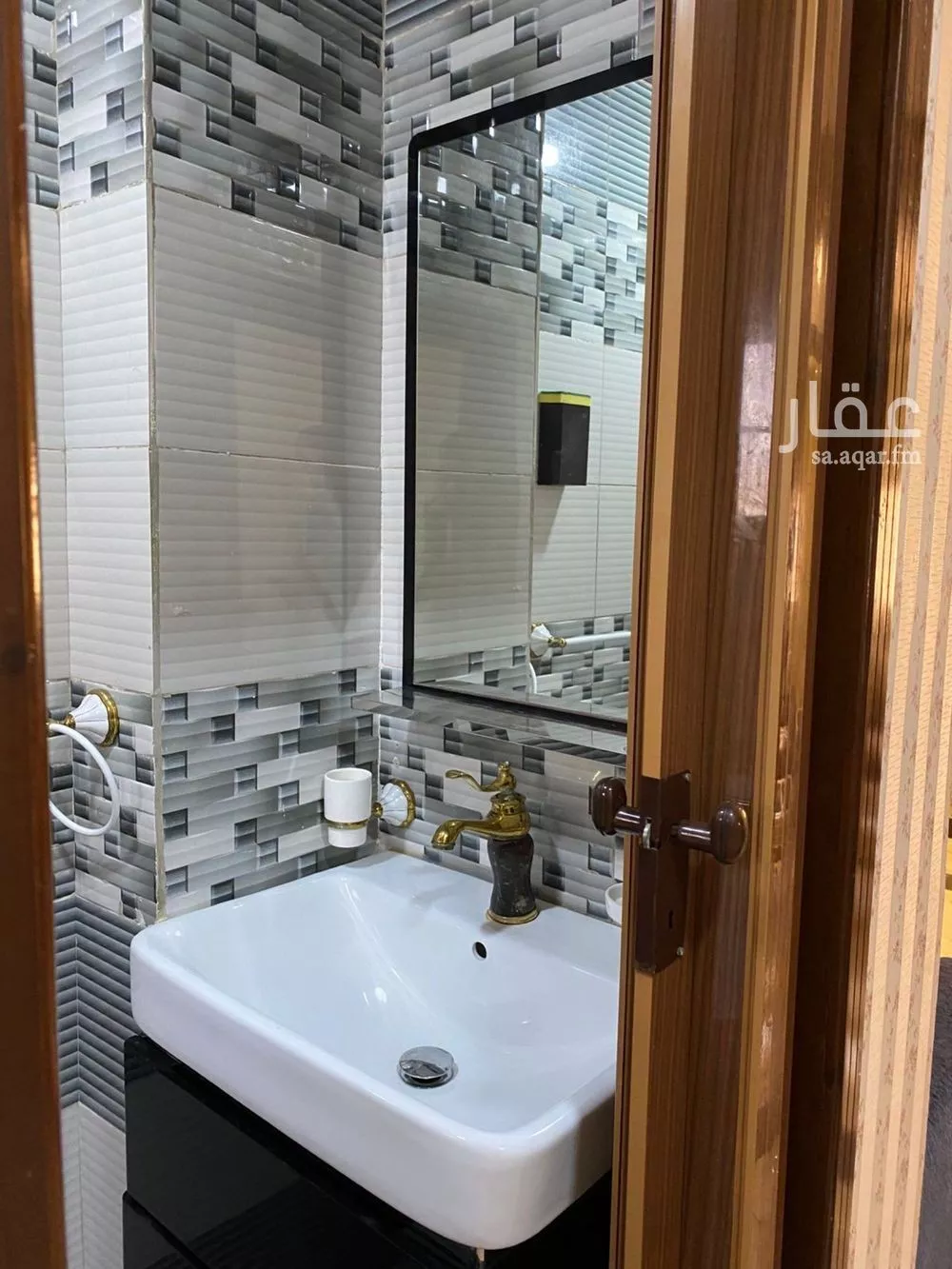 2 bedroom apartment in Al Rawdah 4