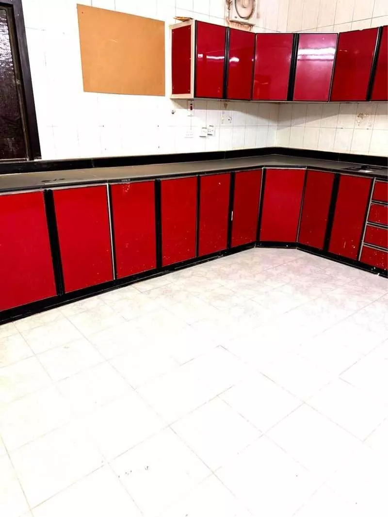 شقة 6 غرف في الصفا 4