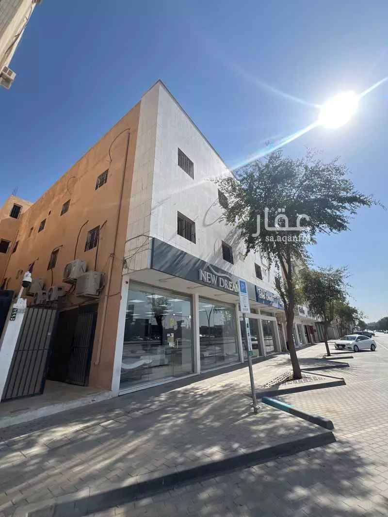 عمارة 1107 م² في العليا 3