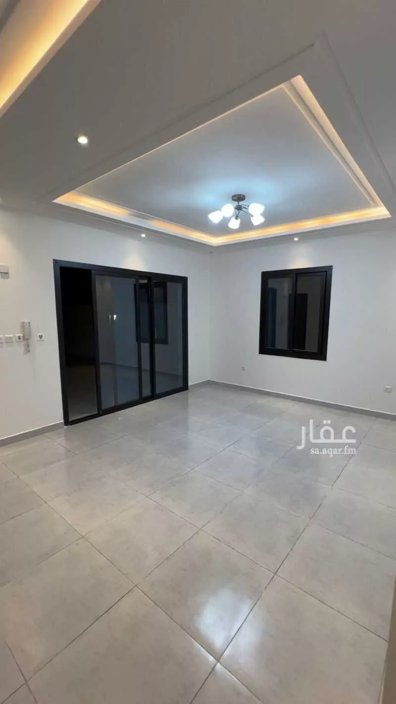 شقة 5 غرف في الواحة 4