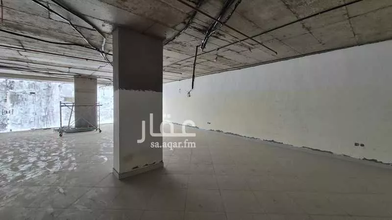 محل 175 م² في الفتح 3