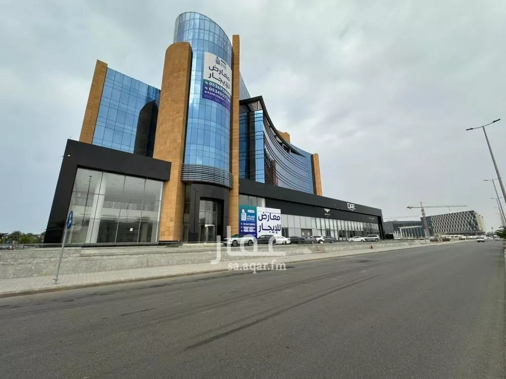 محل 6005 م² في الشاطئ 1