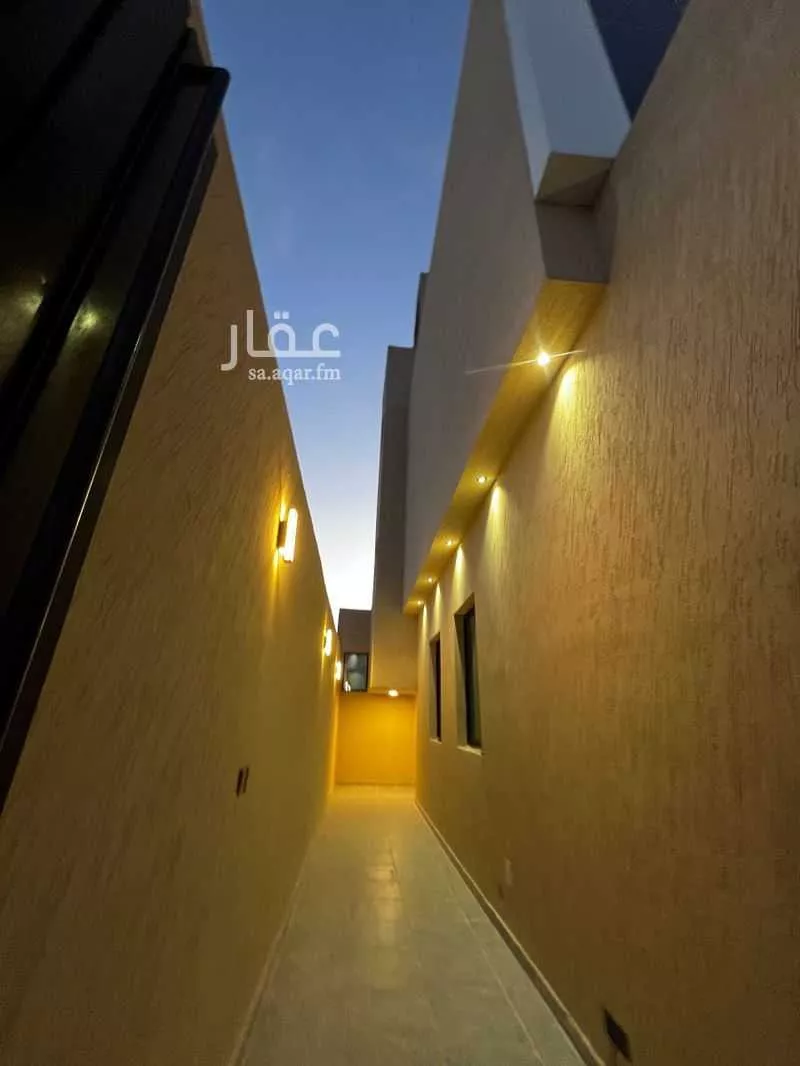 5 bedroom apartment in Al Janadriyah 3