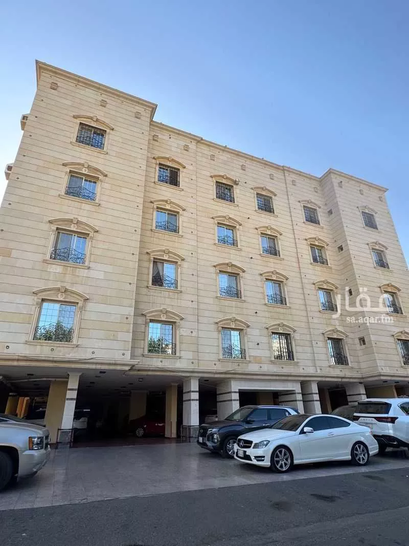 1504 sqm building in Al Aziziyah 1