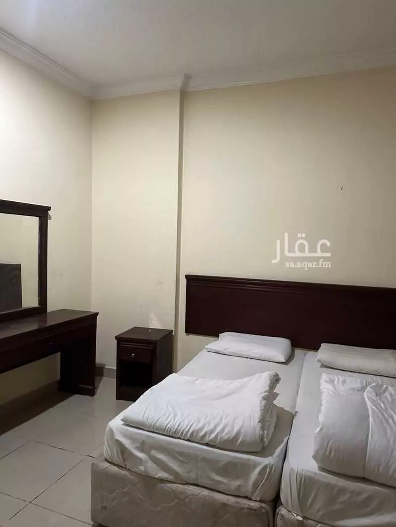 عمارة 744 م² في الهجرة 5