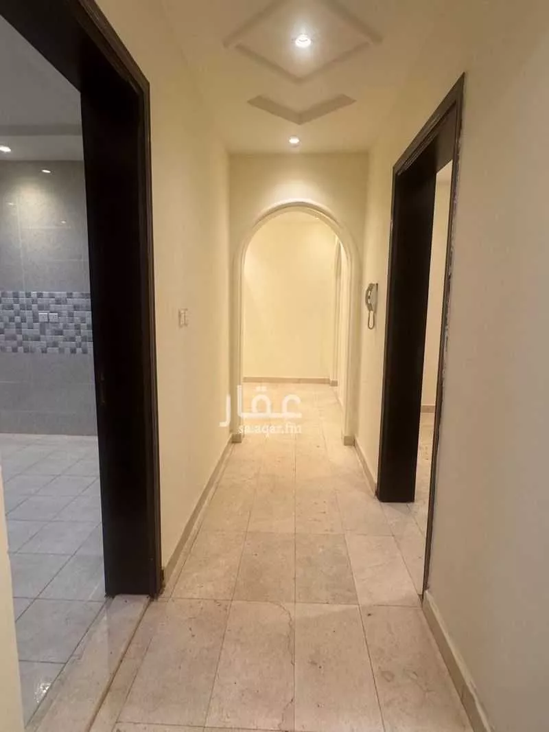 1504 sqm building in Al Aziziyah 4