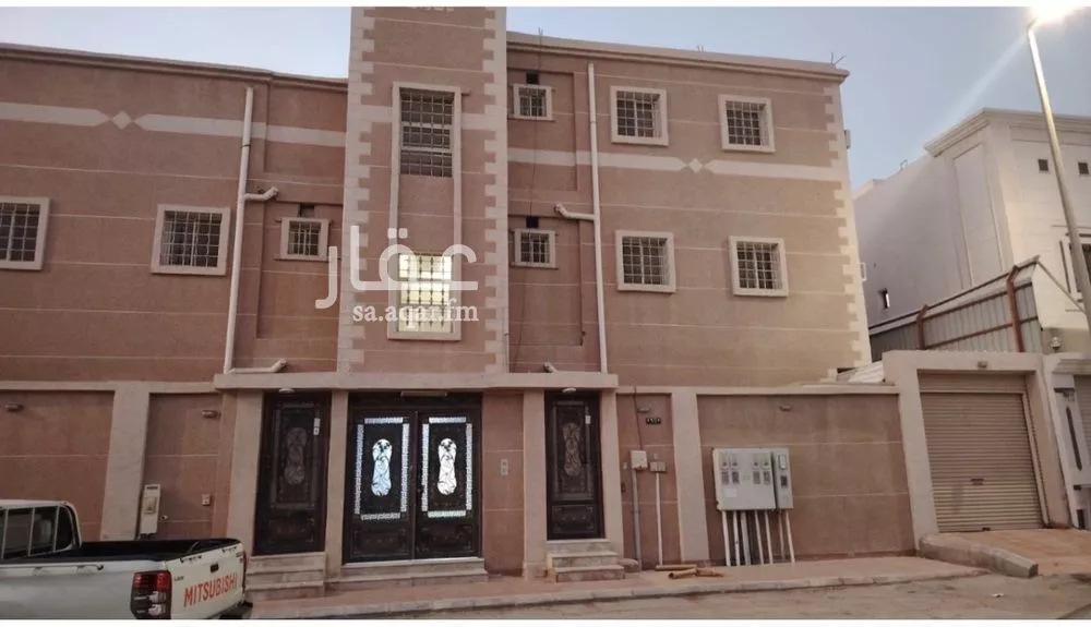 463 sqm building in Al Manar 2