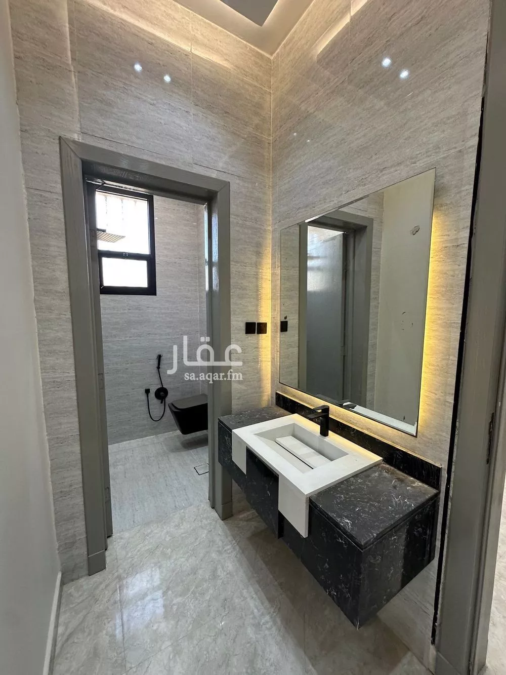 3 bedroom floor in Dhahrat Namar 4