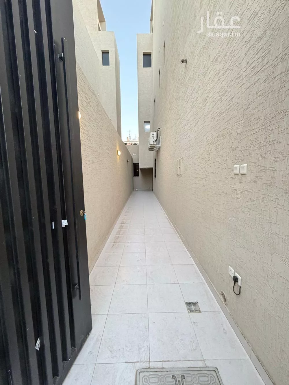 2 bedroom floor in Al Khaleej 4