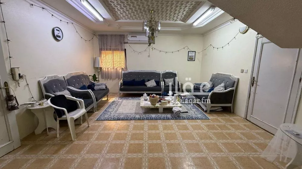 فيلا 6 غرف في الربوة 5