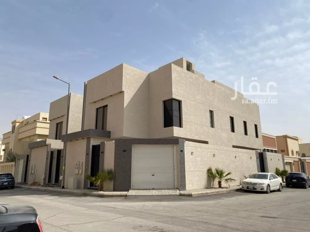 2 bedroom floor in Al Khaleej 1