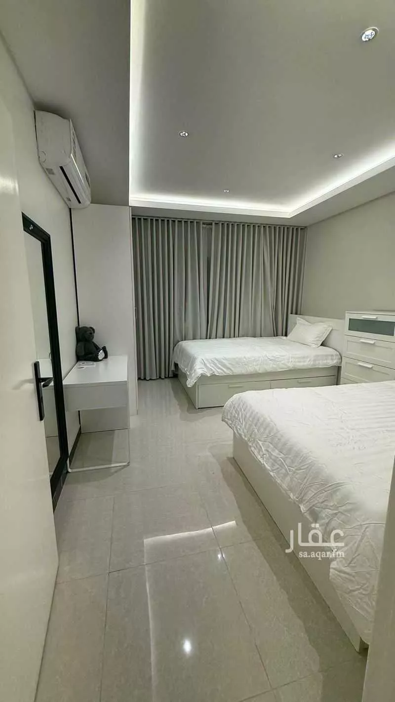 شقة 4 غرف في الملقا 4