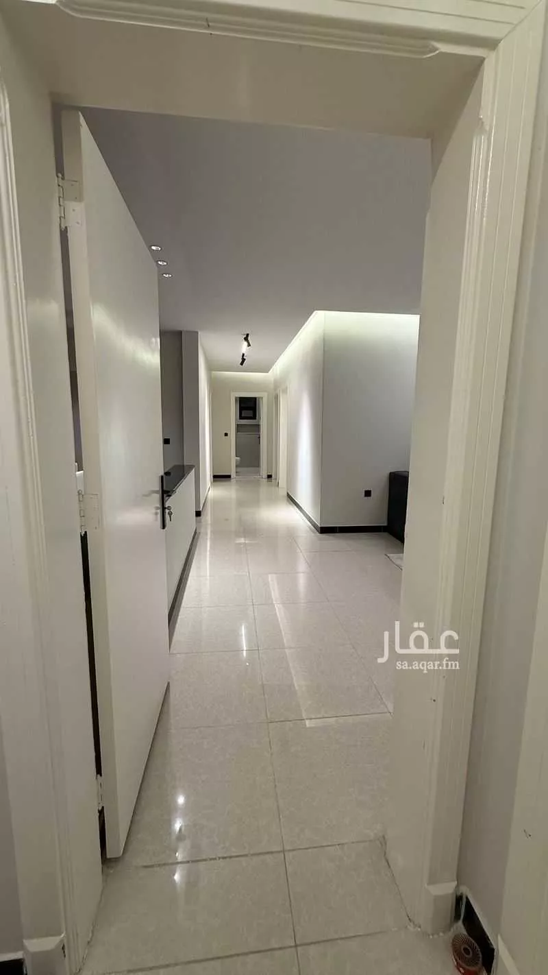 شقة 4 غرف في الملقا 2