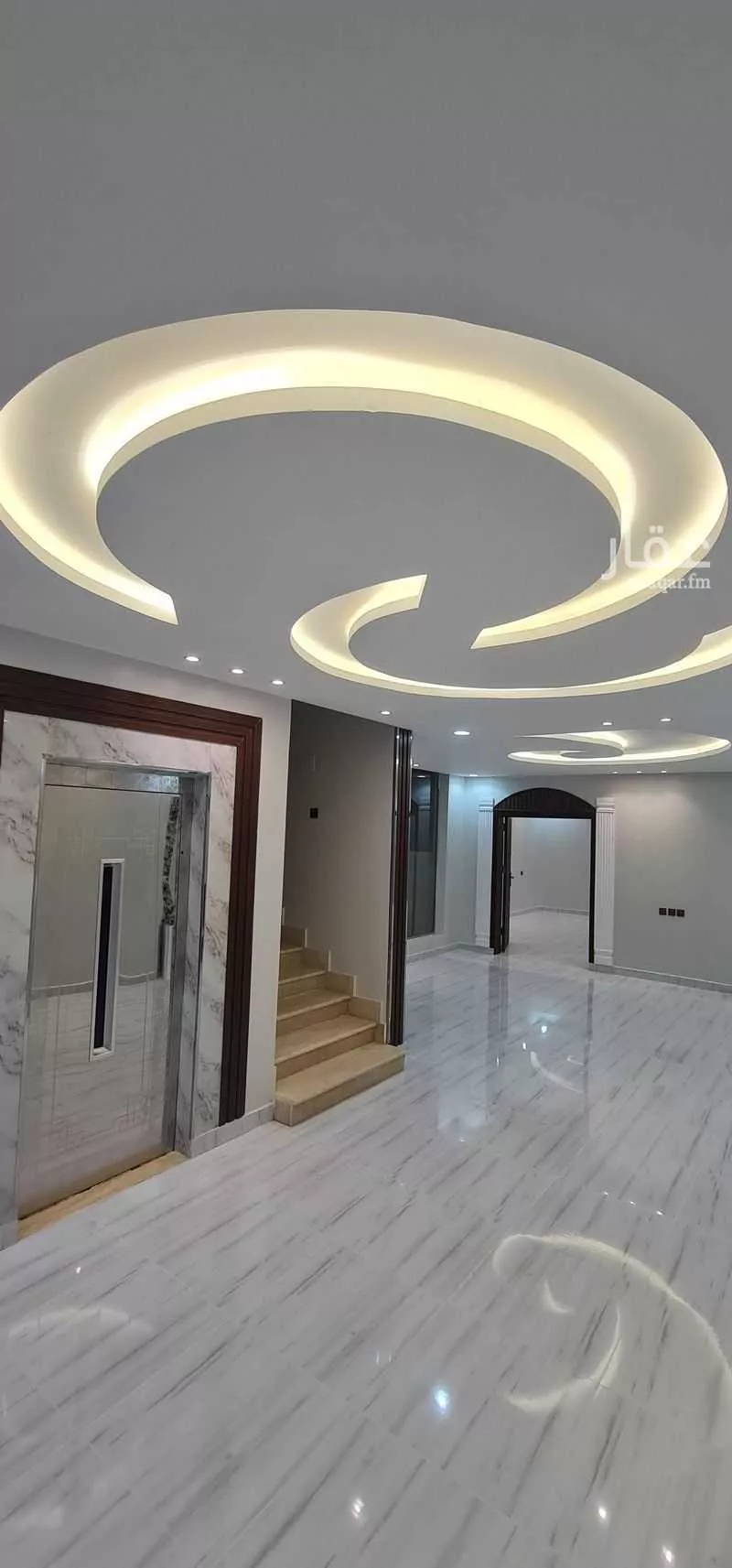 11 bedroom villa in King Fahd 3