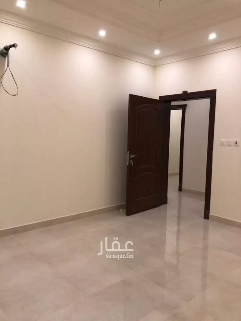 عمارة 204 م² في الزهراء 5