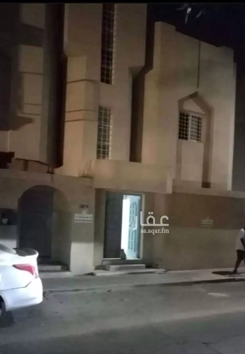 418 sqm building in Madinat Al Umal