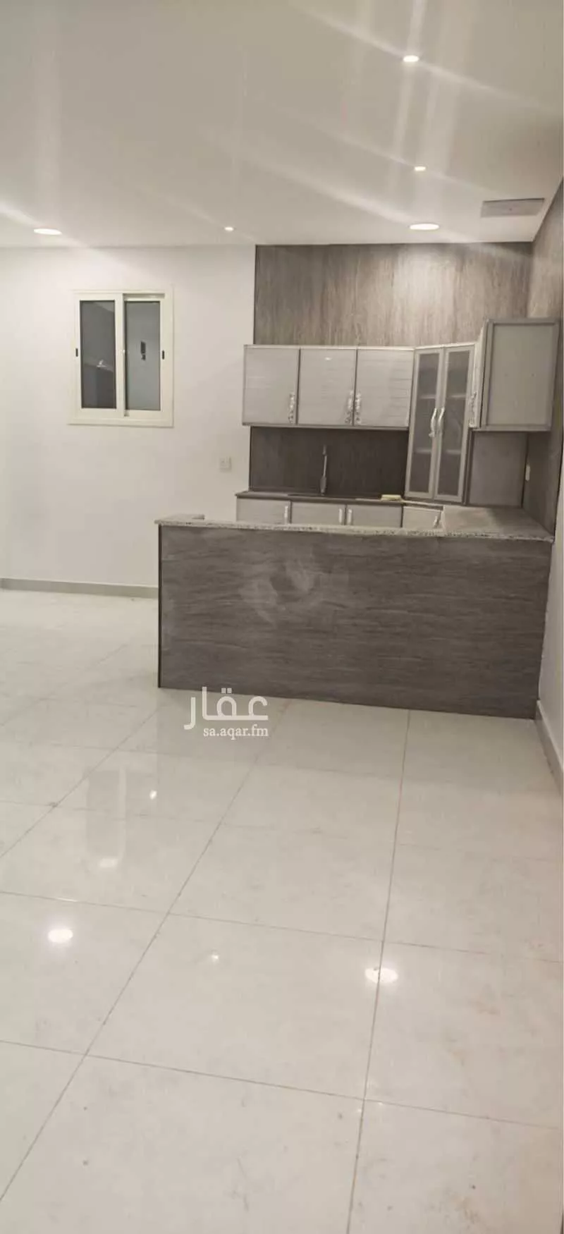 عمارة 250 م² في مدينة العمال 5