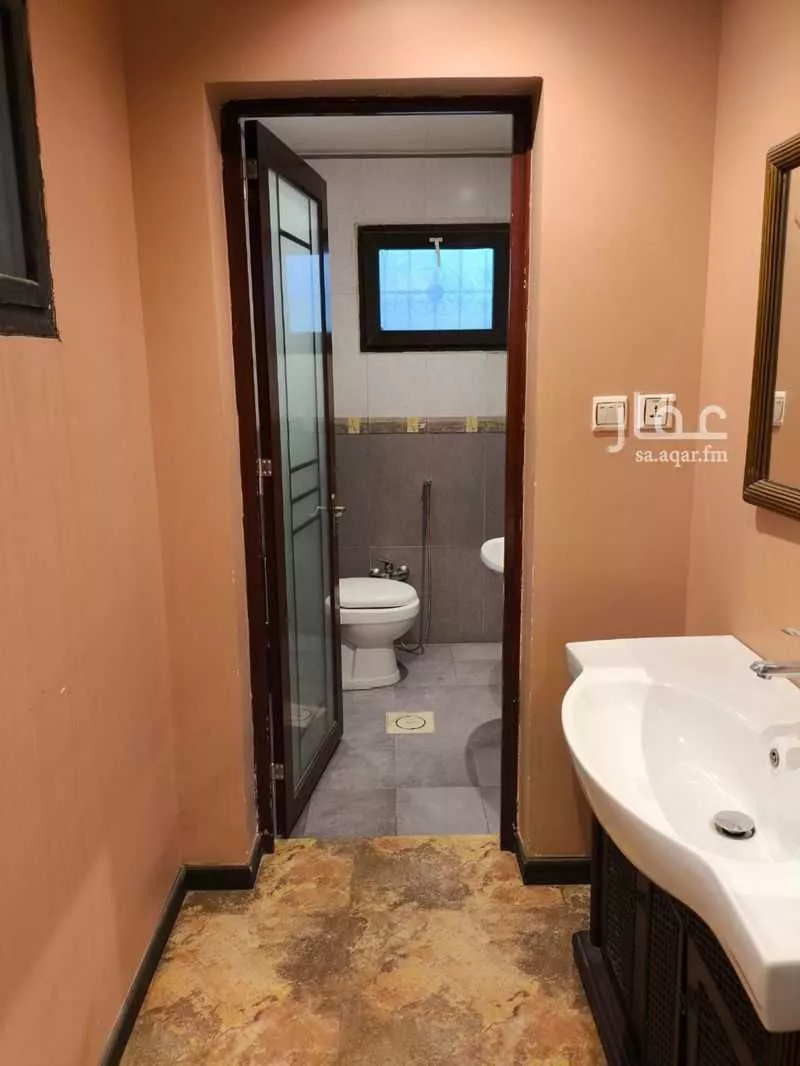 5 bedroom villa in Al Nuzhah 2