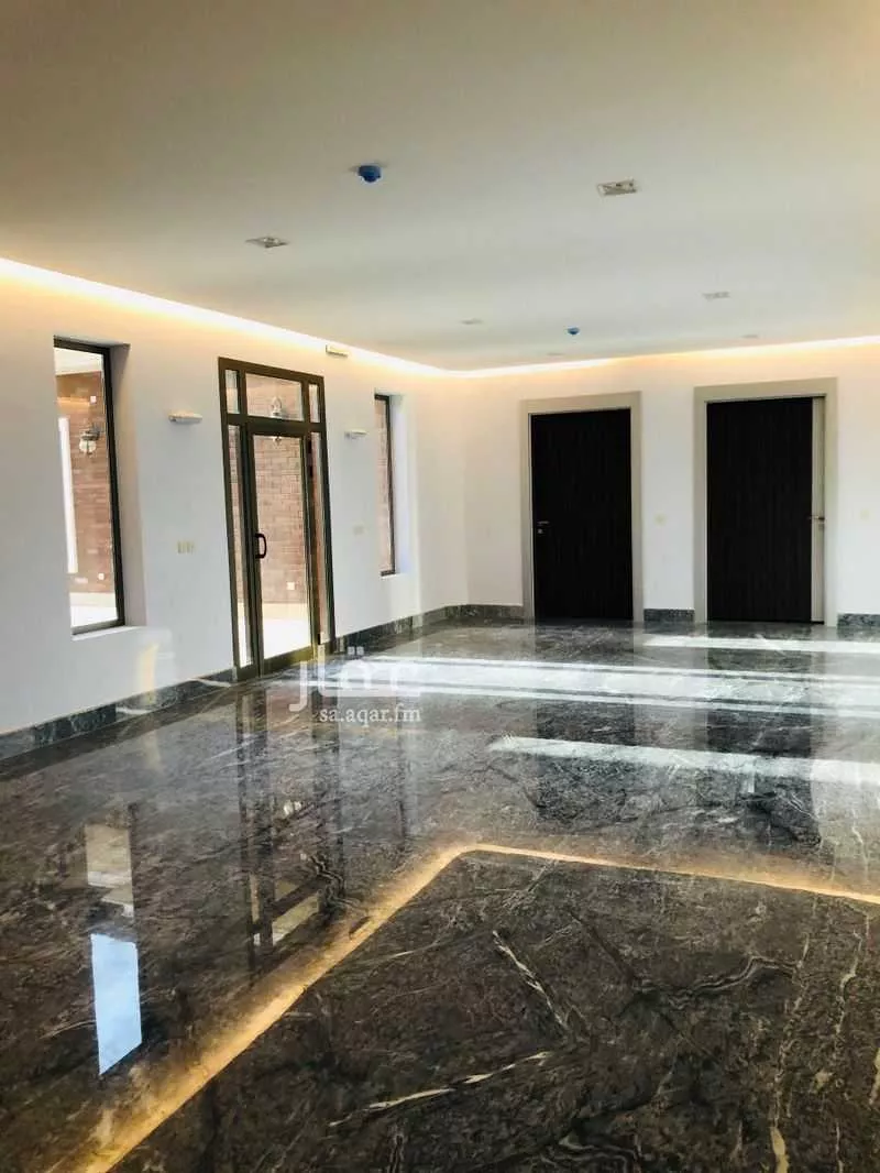 مكتب 1800 م² في الربيع 2