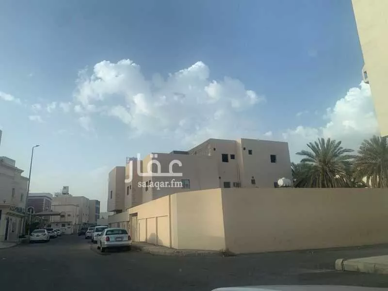 عمارة 819 م² في البركة 5