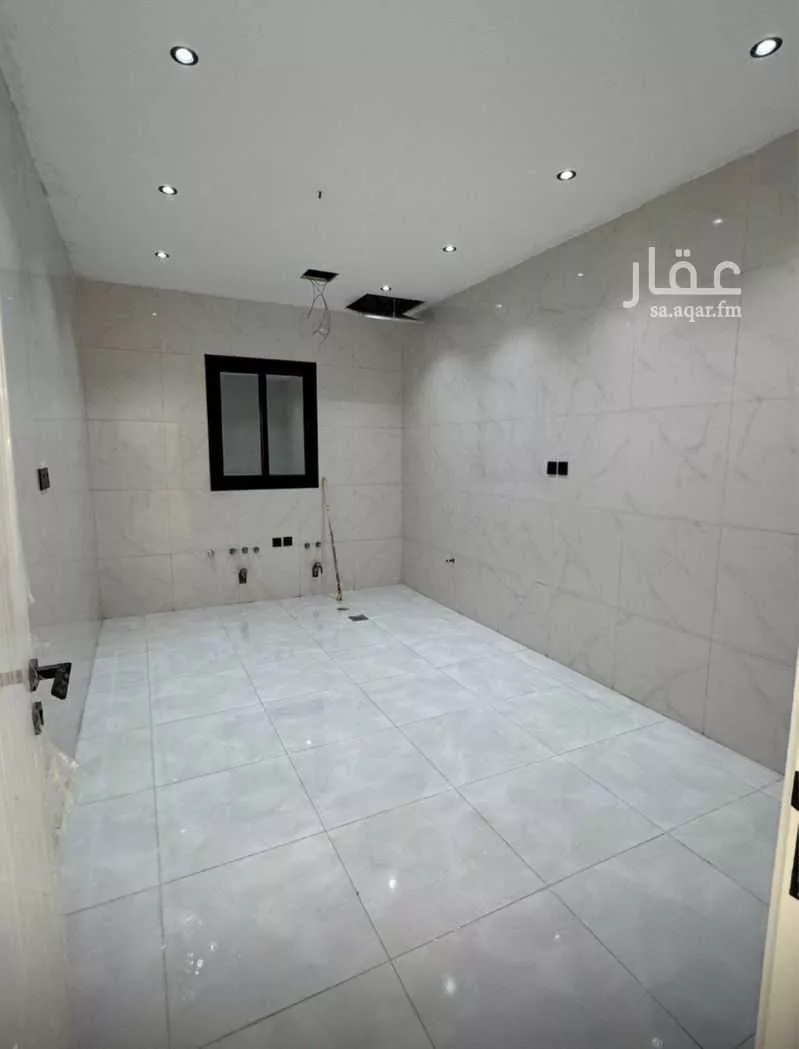 دوبلكس 8 غرف في السلام 3