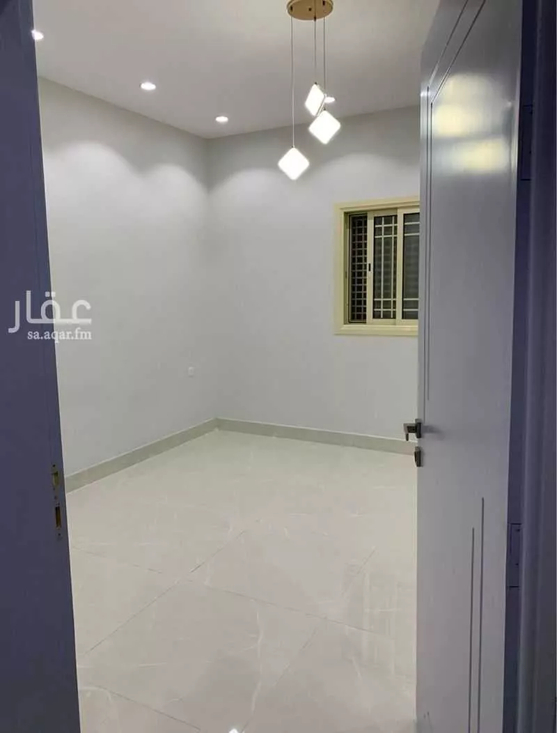 عمارة 661 م² في الدفاع 4