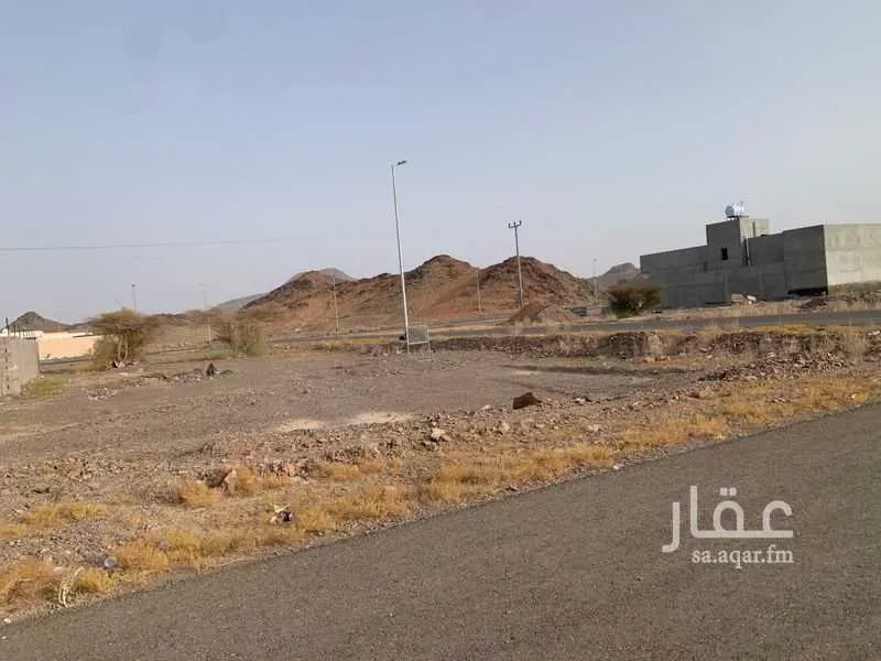 أرض 584 م² في السكة الحديدية 5