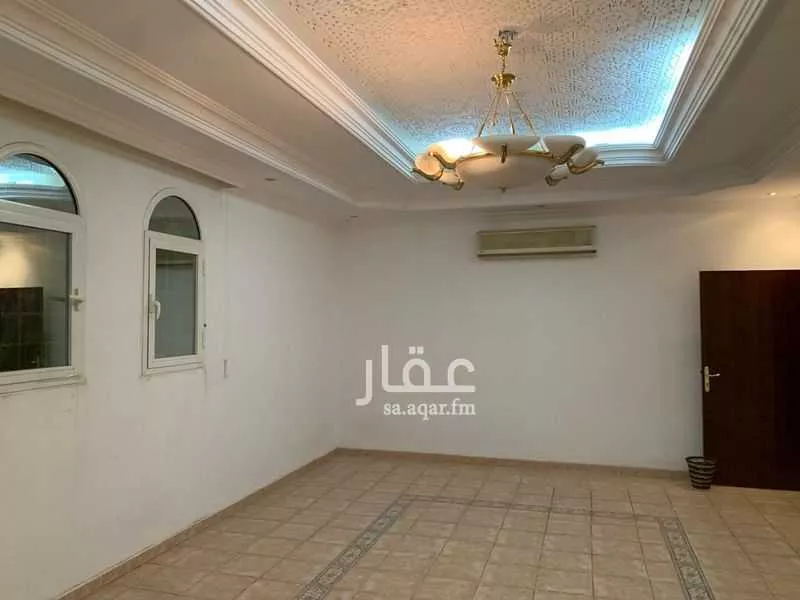 574 sqm building in Al Difa 4