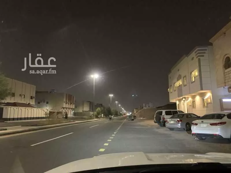 عمارة 596 م² في الدفاع 4