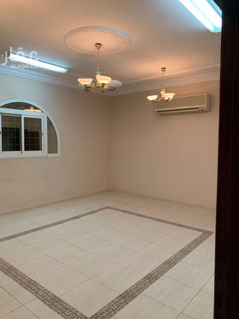 574 sqm building in Al Difa 3