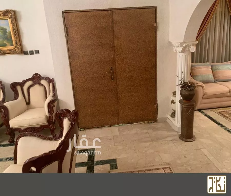 فيلا 7 غرف في الملك فيصل 4