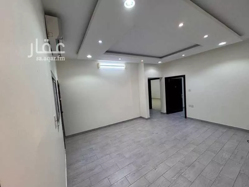 3 bedroom apartment in Shathah, Madinah 6